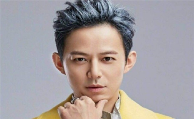 就别|女演员节目中耍酒疯,何炅全程黑脸,井柏然怒批玩不起就别玩!