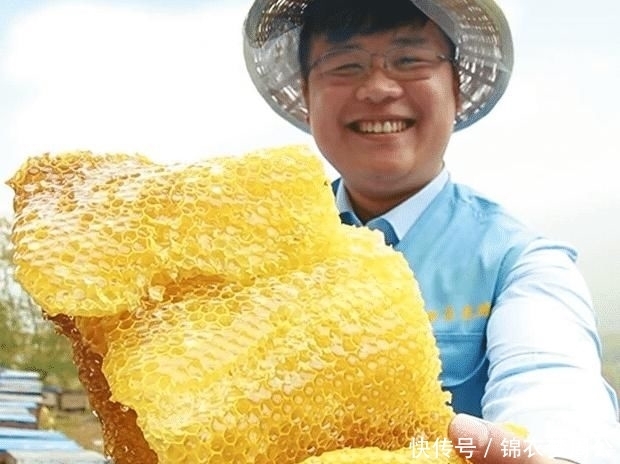  简单|美食如此简单：每天晚上睡前喝半杯蜂蜜水，坚持半年，身体会带来这些惊喜变化！