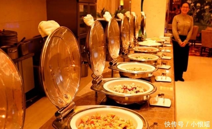 垫肉|饭店里用来垫肉的生菜能吃吗?饭店老板说出实情,原来一直做错了