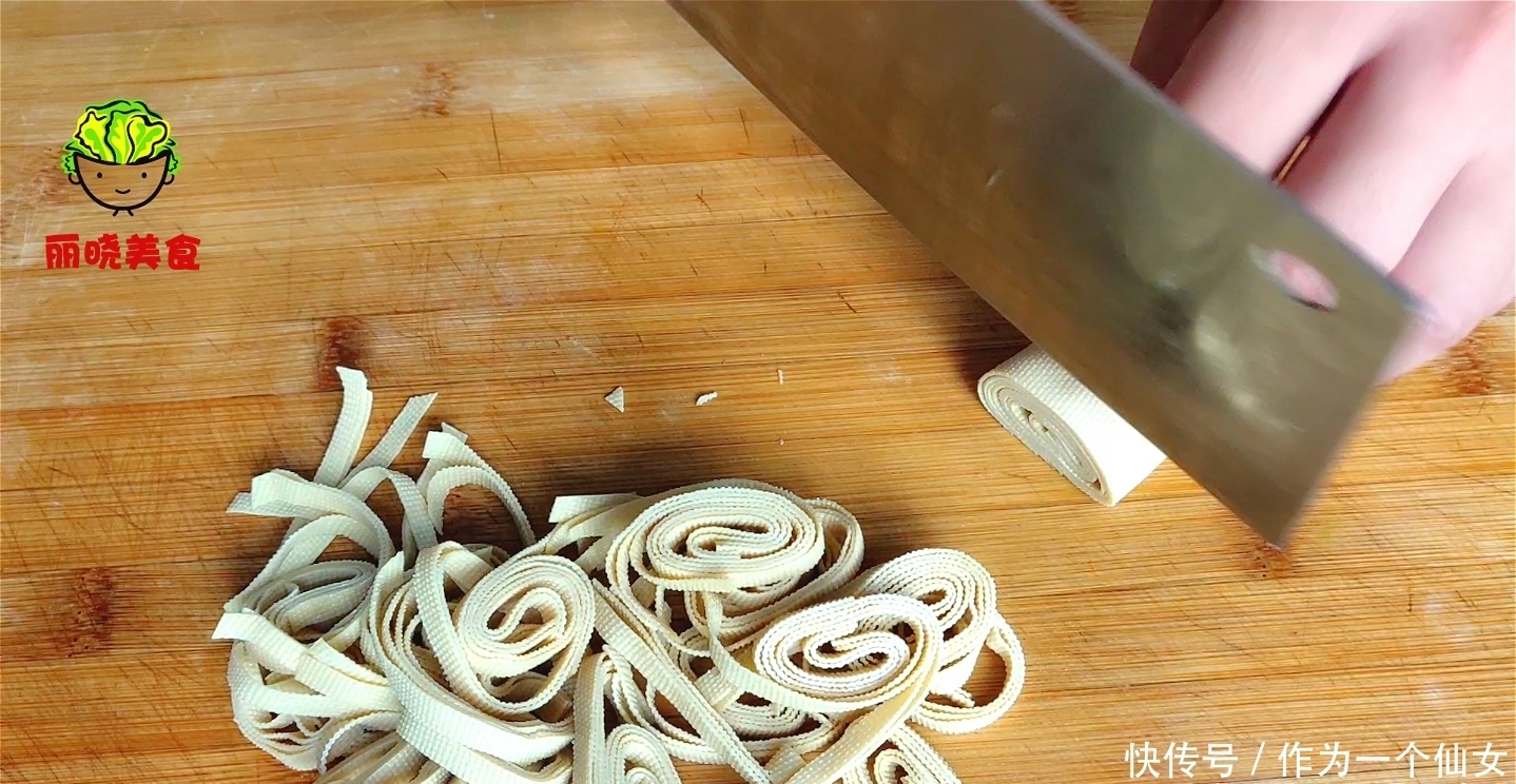 不用|想吃麻辣烫不用买,详细做法告诉你,在家也能做,味道一点也不差