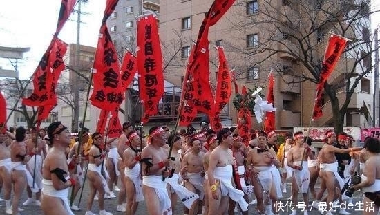 那条|汉服两腿之间的那条宽带子是做什么用的?