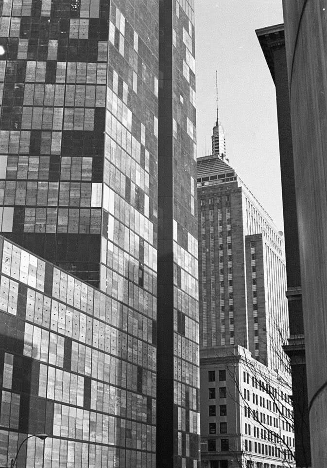 摩天大楼|曾用木板代替玻璃的摩天大楼：身为6省最高楼，玻璃却曾随意脱落