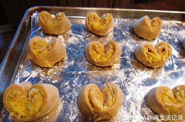 好吃|早餐面包这样做,孩子上学从不赖床,5分钟出锅,简单营养又好吃