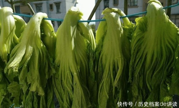 简单|想吃酸菜不用买,自己做超简单,3天就变酸,干净卫生0添加剂