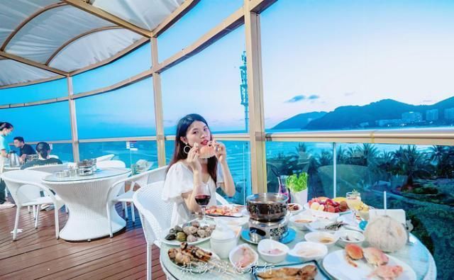  爱上读书馆|三亚，一个去了就不想走的城市4天3晚，带你玩转三亚精华