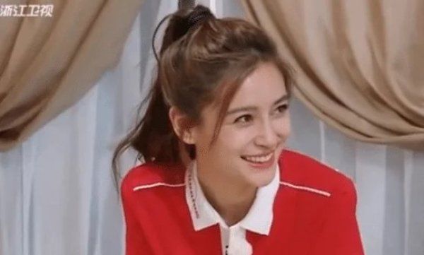 baby|《跑男》最让观众不满的,不是瞎带节奏的baby,而是全程划水的她