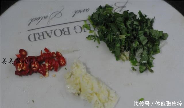 酸爽|比香辣粉、油泼面更过瘾!这一碗香辣酸爽,好吃到连汤都喝干净!