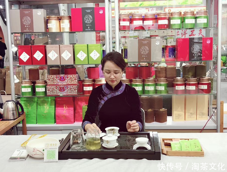 盛开|茶人专访 | 温丽华:你若盛开,清风自来