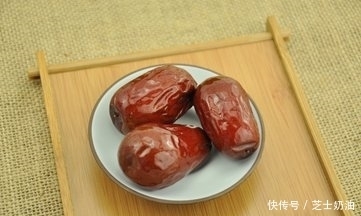 红枣|每天吃10颗红枣,对身体好,坚持半个月,三大好处会找上门
