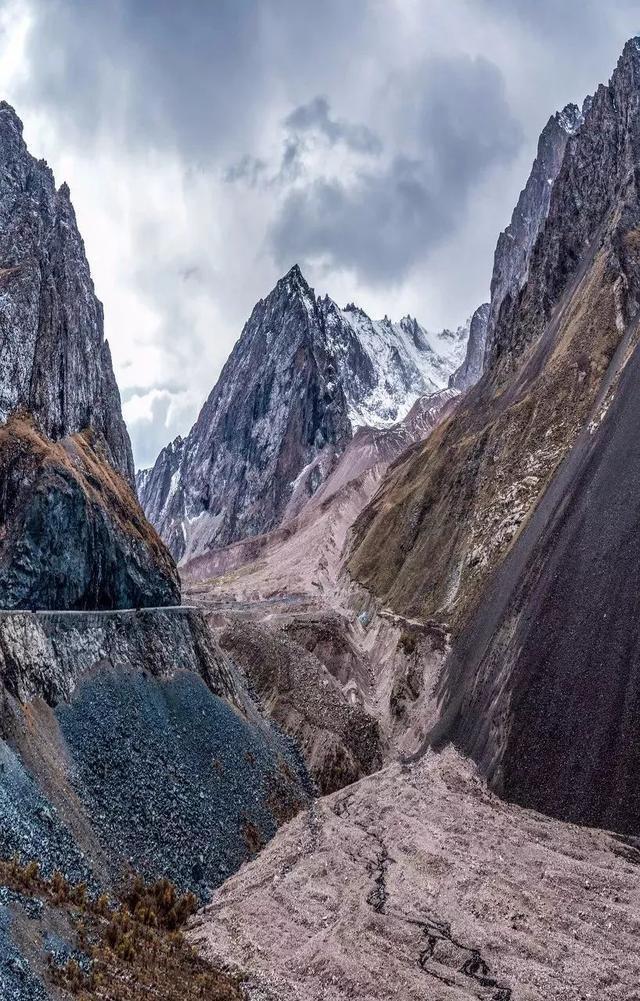 自驾|憋疯了!15条醉美新疆自驾线,正适合七八月挑一条出发!