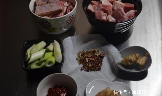  美味|和泡面说再见，小厨教你在家烹饪红烧牛肉面，软烂可口十分美味！