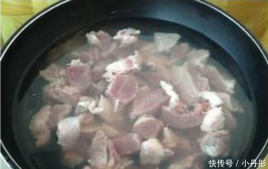  饭店|熬羊肉汤为什么总有膻味, 饭店大厨爆料: 记住这一招, 汤美味鲜!