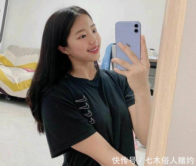 天才|16岁天才少女晒自拍!放弃学业专心打球,或成韩乒未来主力