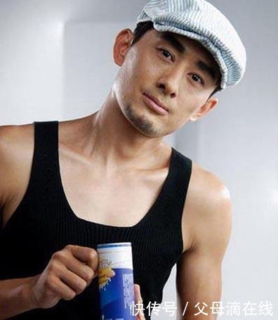 骗局|当年爆红的草根歌手阿宝,为观众编造了一个怎样的励志骗局?