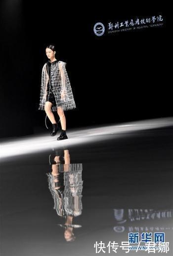  组图|夏日时装秀「组图」