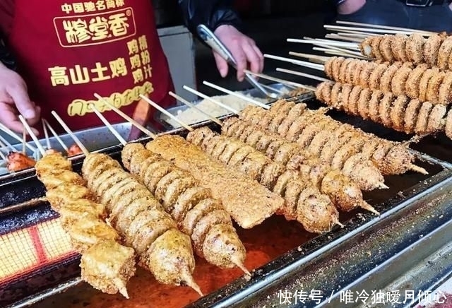  新闻记者|馋到灵魂！陕视新闻记者采访，遭遇最“傲娇”烤肉店老板“狂怼”