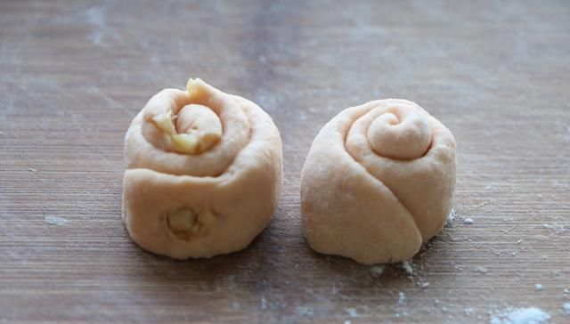 馒头|西红柿鸡蛋别炒着吃了,新吃法隔三差五就做,比馒头油条受欢迎