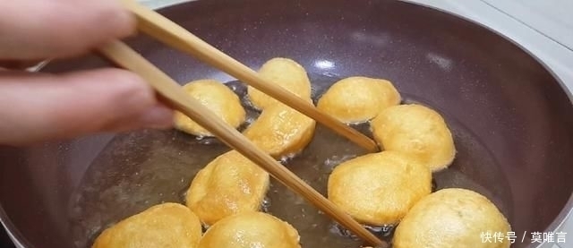 简单|我家面粉从不蒸包子,这样做比油条馒头都简单,一次做九个不够吃