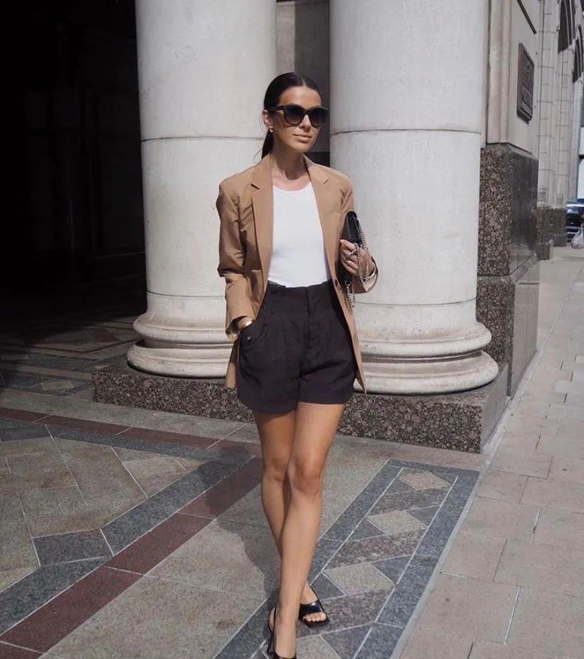  纸袋|衬衫+纸袋裤=今夏巨in混搭，美到不像话！