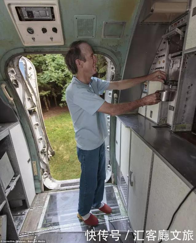  改成|69岁老人逃离城市，将报废飞机爆改成三室一厅山景房！