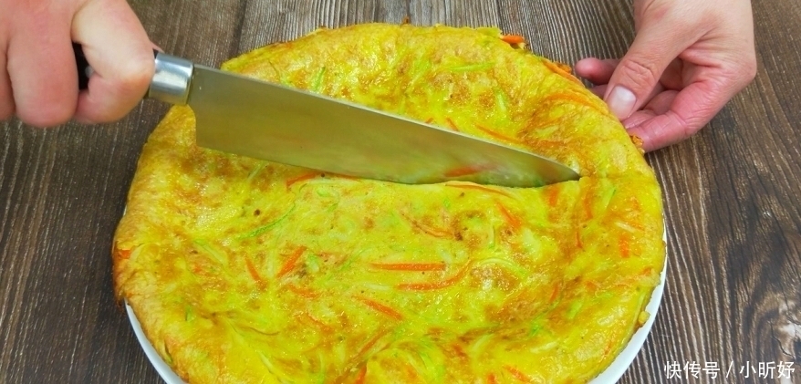 做法|早餐饼新做法,5元成本10分钟出锅,全家人都爱吃,看完包你学
