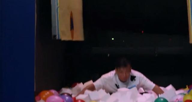 全员|《奔跑吧》彻底凉了,全员玩游戏放不开,状态掉线被吐槽赶着下班