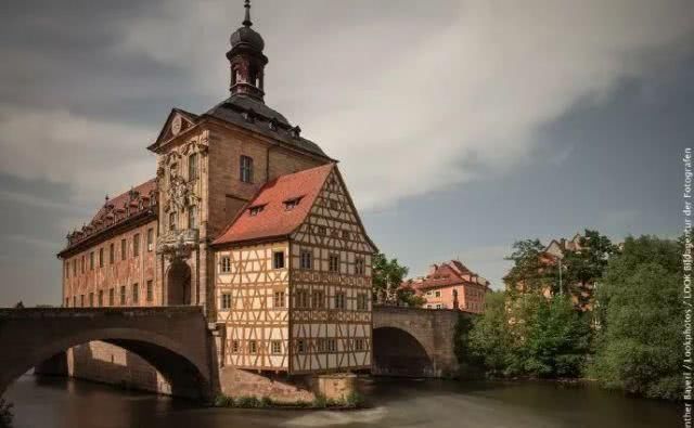 古城堡|60几岁的古城堡之途为什么能一直维持“青春年少”?