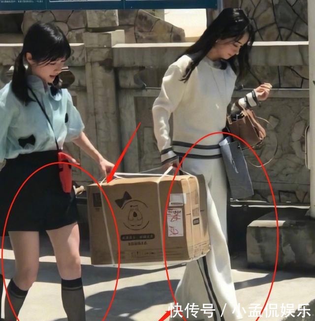  赵丽颖|赵丽颖李浩菲参加节目，看清二人同框照，当妈和没当妈区别很明显