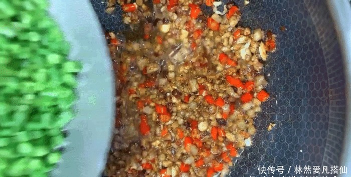 堪称|肉末豆角,香辣入味鲜嫩爽脆,堪称米饭“杀手”