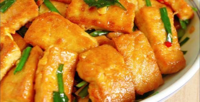 1小勺|豆腐里打2个鸡蛋,简单一炒,老公孩子最喜欢,每次上桌都吃光光