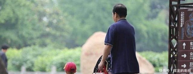 小丽|为啥宝宝看到“某个人”时会突然大哭并非迷信，家长要心里有数