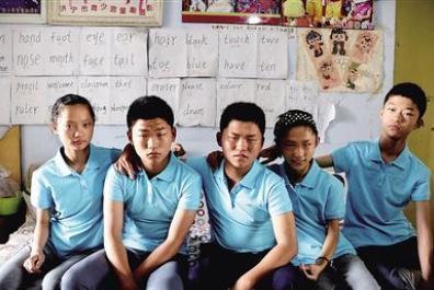 世界|当年一口气生下五胞胎的山东妈妈，现在过得怎么样