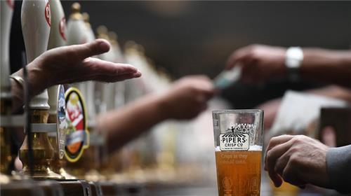 妻生|他逃亡16年,娶4妻生12个儿女,被捕时,已打拼出亿万身家