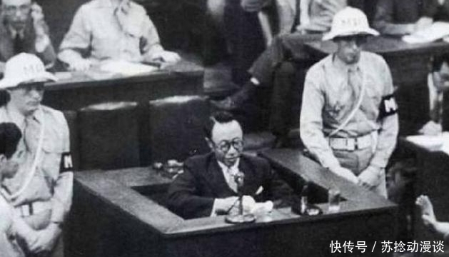 对骂|东京审判席上，溥仪竟将审判席坐出龙椅的感觉，还和日本天皇对骂！