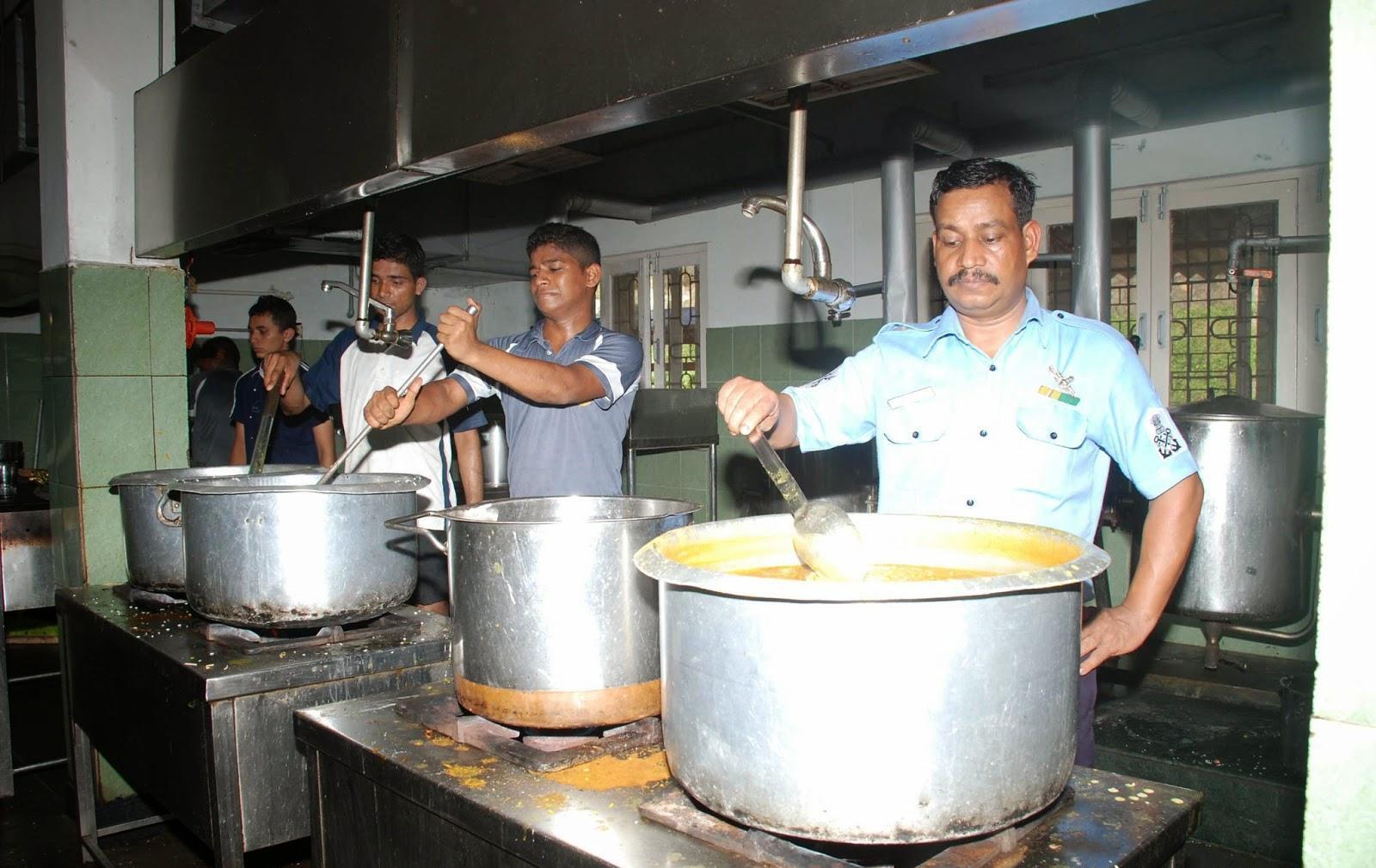 乖乖|腹背受敌、饥寒交迫!印军乖乖从边境撤出100个作战连