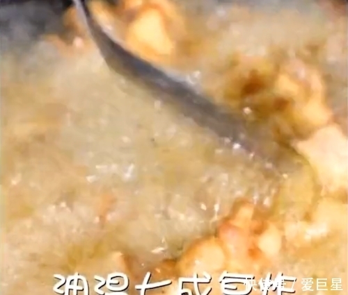 中国|老干妈风波未平,又一中国食物在国外爆火,老外:好吃停不下来!