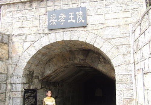 曹操|最诡异的墓葬,占地约700平,困住考古队2天,传闻埋着40万斤黄金