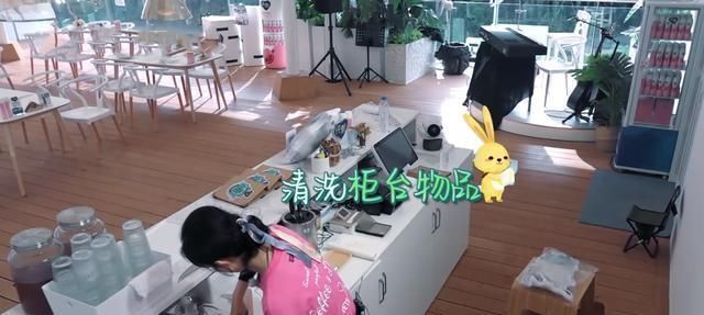 冤不冤|《中餐厅4》赵丽颖被骂冤不冤看看秦海璐的表现,就知道答案了