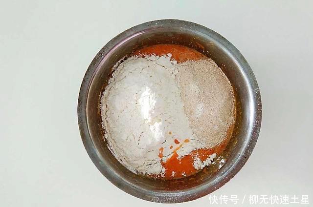 简单|最简单吃的早餐,比馒头简单,比蛋糕好吃,松软