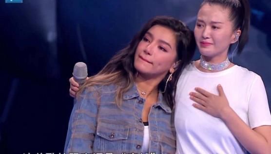 谭维维|尴尬明明都是“超女”出身,当年的亚军已是导师,而冠军却仍是选手