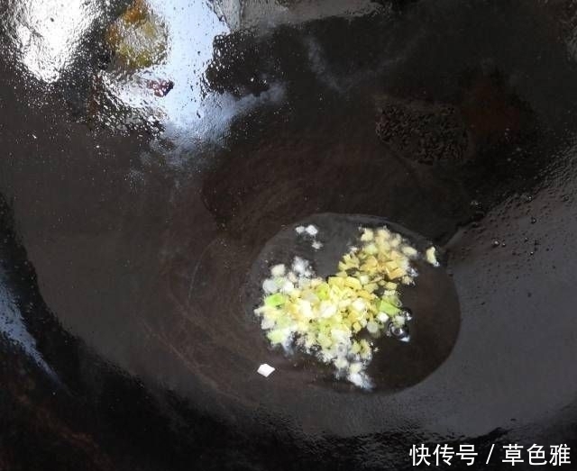  吃光|菊花豆腐，酸甜可口，营养丰富，连汤都吃光了