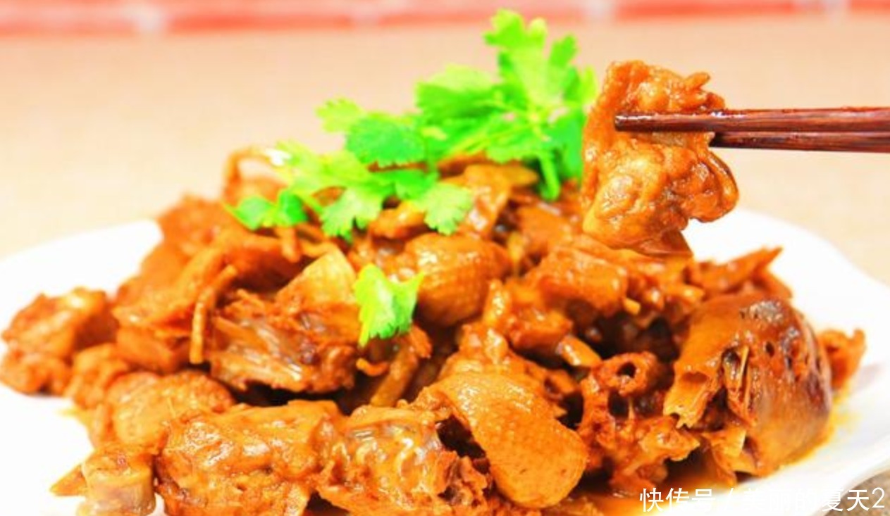 八月|八月初,它跟鸭肉是绝配!随便焖一焖,营养开胃不油腻,孩子爱吃