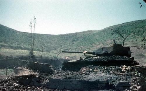 深刻|麦克阿瑟曾叫嚣中国人不堪一击,结果志愿军却用实力给他深刻教训