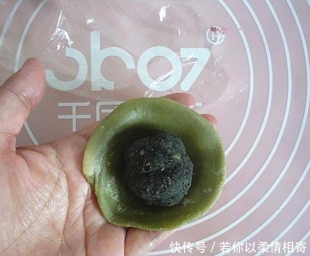  上保鲜膜|抹茶酥和我自己做的红曲糕点，不油腻