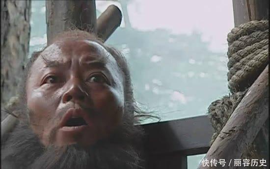宋江|李逵遭人暗算,喝下毒酒之后说下22个字,道出了宋江的为人!