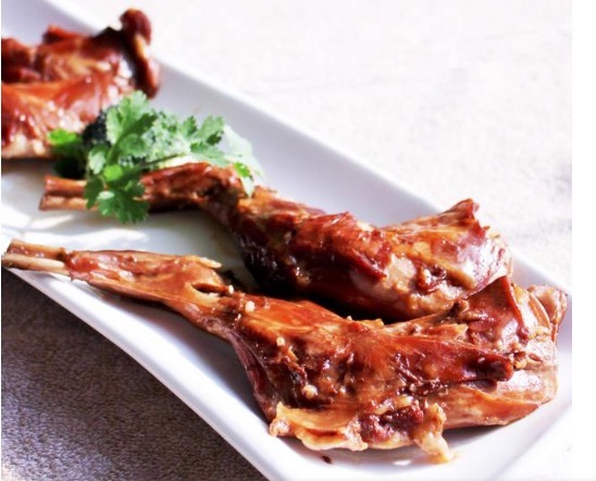  香料|做卤肉发黑、不红亮，大厨为你解答：是放错2种香料，附卤肉配方