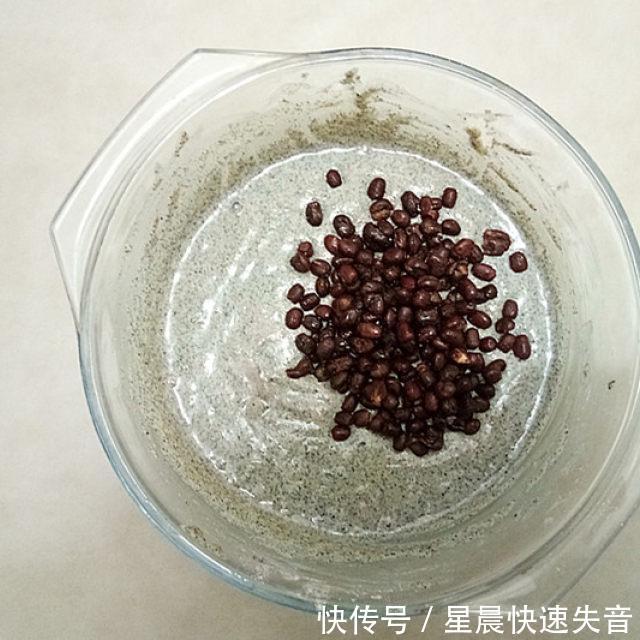 红豆|红豆杂粮饼,简单的早餐,又快又好吃