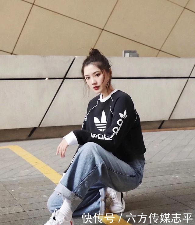 跟着|早秋就跟着博主穿卫衣，太洋气了吧！