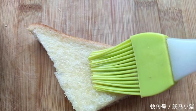 做法|吐司新吃法,不做三明治,焦香酥脆,做法简单,大人小孩都爱吃