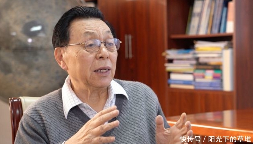  飘起来|月球上没有风, 美国国旗为何却能飘起来? 盘点阿波罗登月的疑点